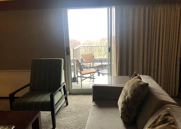 Eaglewood & Resort 4*