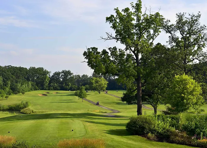 Eaglewood & Resort